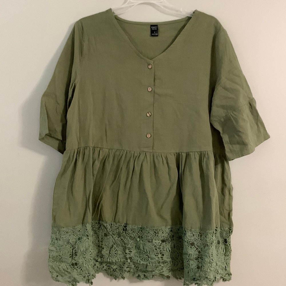 Green float shirt